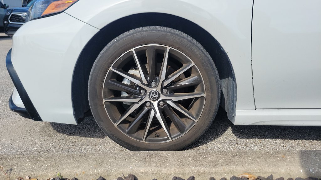Certified 2023 Toyota Camry SE AWD/4WD image 2