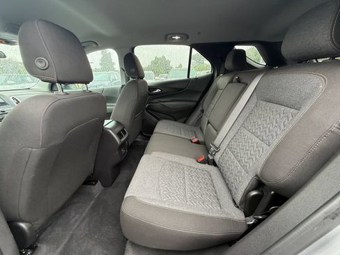 Used 2024 Chevrolet Equinox LT FWD image 21