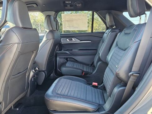 New 2026 Ford Explorer ST-Line w/ ST-Line Street Pack image 6