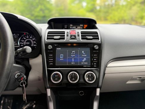 Used 2018 Subaru Forester 2.5i Premium AWD/4WD image 19