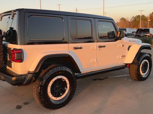New 2025 Jeep Wrangler Unlimited Rubicon image 8