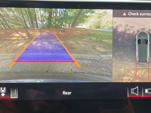 Used 2021 Audi e-tron Premium w/ Convenience Plus Package image 25