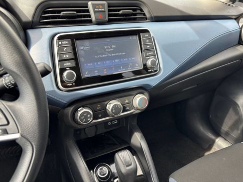 Used 2025 Nissan Versa SV FWD image 17