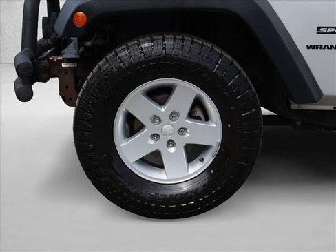 Used 2011 Jeep Wrangler Sport AWD/4WD image 27