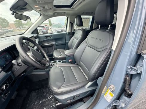 New 2025 Ford Maverick Lariat w/ Black Appearance Package image 11