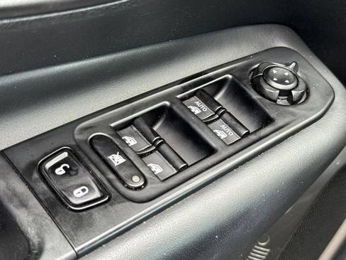 Certified 2023 Jeep Renegade Latitude AWD/4WD image 20