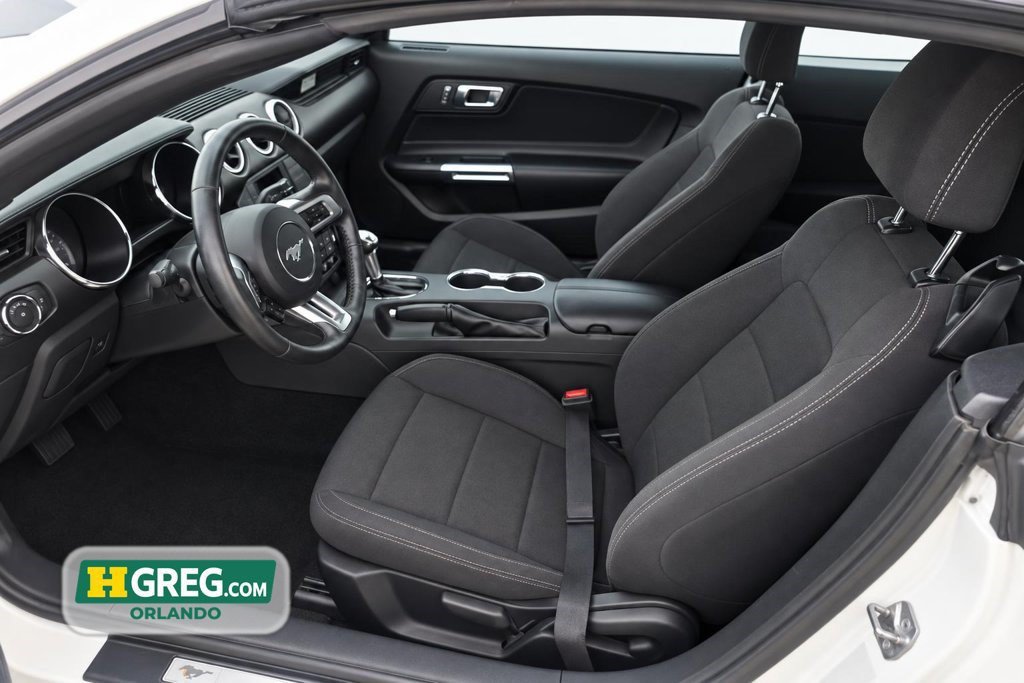 Used 2017 Ford Mustang Convertible RWD image 10