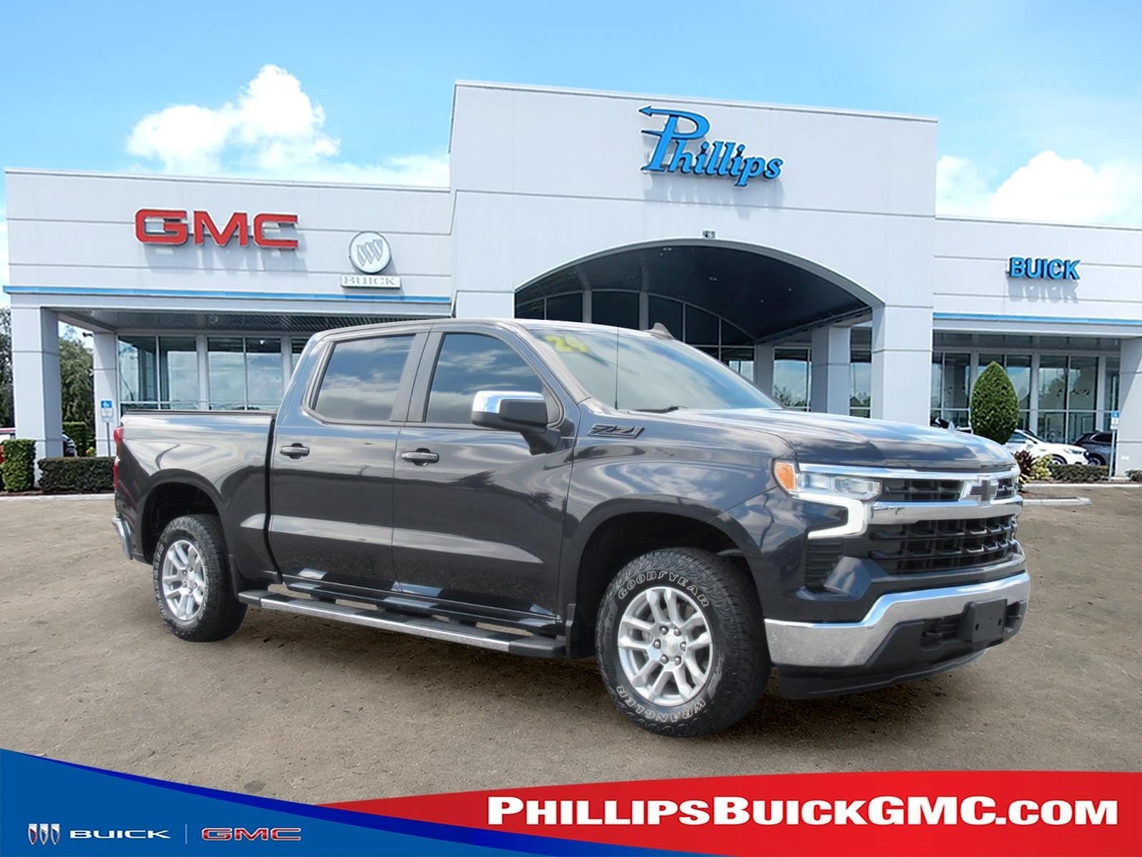 Used 2024 Chevrolet Silverado 1500 LT w/ Z71 Off-Road Package AWD/4WD image 1