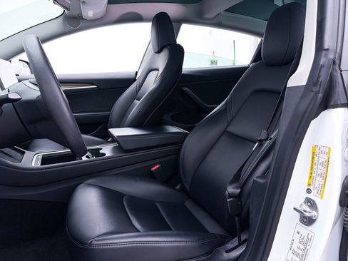Used 2023 Tesla Model 3 Standard Range RWD image 27