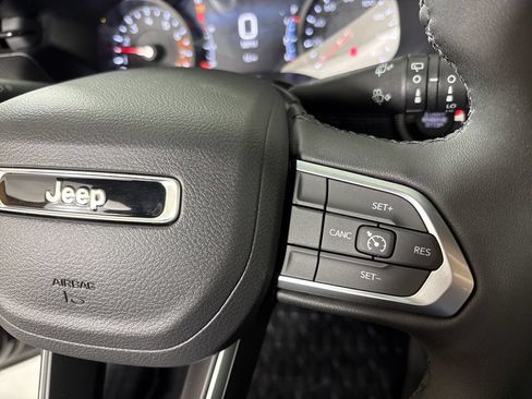 New 2026 Jeep Compass Latitude AWD/4WD image 21