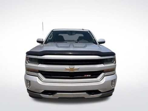 Used 2018 Chevrolet Silverado 1500 LT w/ All Star Edition AWD/4WD image 3