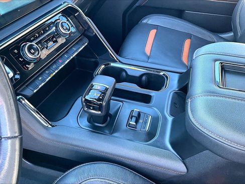 Used 2022 GMC Sierra 1500 AT4 image 21