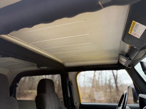 Used 2004 Jeep Wrangler 4WD image 46