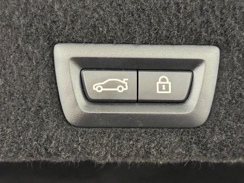 Used 2019 BMW M760i xDrive w/ Luxury Rear Seating Package image 29