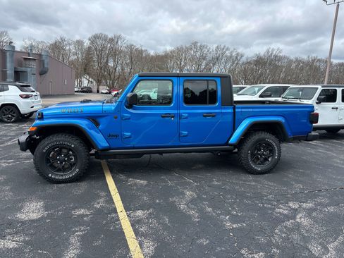 New 2026 Jeep Gladiator Sport image 2