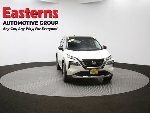 Used 2021 Nissan Rogue Platinum image 55