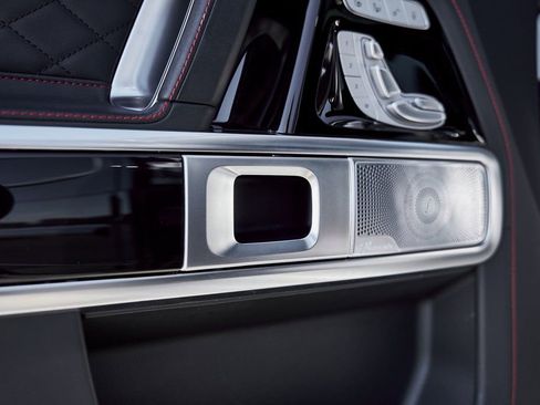 Used 2025 Mercedes-Benz G 63 AMG 4MATIC image 36