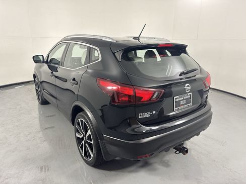 Used 2017 Nissan Rogue Sport SL w/ SL Premium Package AWD/4WD image 31
