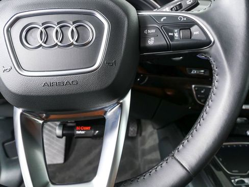 Used 2018 Audi Q7 3.0T Prestige AWD/4WD image 11