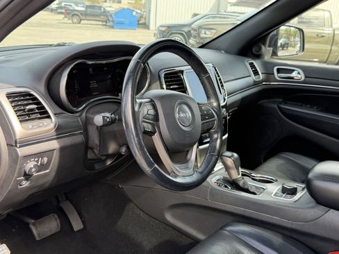 Used 2021 Jeep Grand Cherokee Limited w/ Luxury Group II AWD/4WD image 13