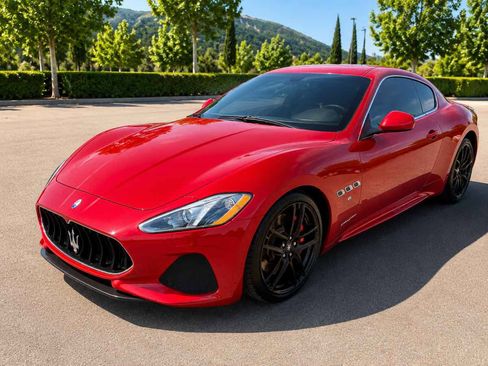 Used 2018 Maserati GranTurismo Sport RWD image 3
