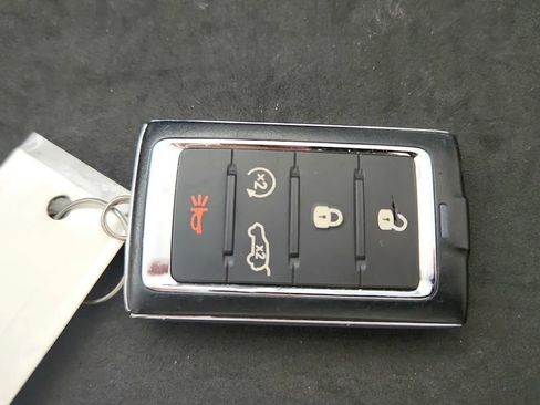 Used 2023 Jeep Grand Cherokee L Laredo w/ Luxury Tech Group I image 21