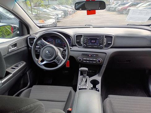 Used 2018 Kia Sportage LX AWD/4WD image 19