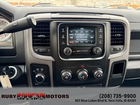Used 2018 RAM 2500 Tradesman w/ Chrome Appearance Group image 15