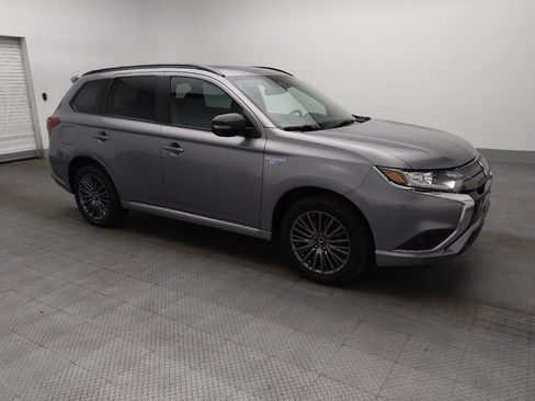 Used 2021 Mitsubishi Outlander LE image 11