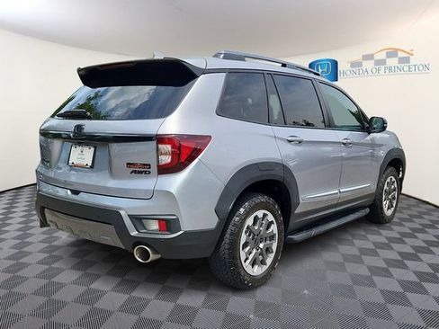 Certified 2024 Honda Passport TrailSport image 6
