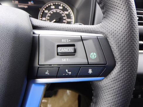 New 2026 Mitsubishi Outlander SE image 17