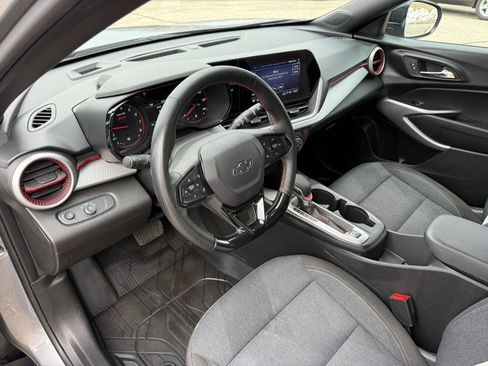 Used 2024 Chevrolet Trax RS image 15