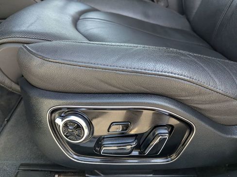 Used 2014 Audi A8 L TDI w/ Premium Package image 19