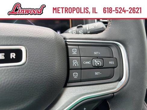 Used 2024 Jeep Wagoneer Series II AWD/4WD image 20