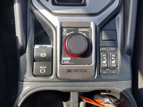 Used 2022 Subaru Forester Premium AWD/4WD image 31