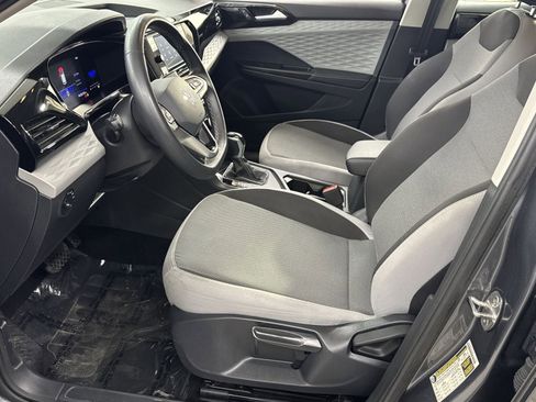 Used 2024 Volkswagen Taos S image 2