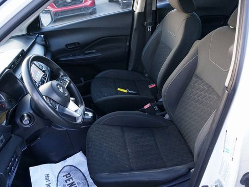 Used 2021 Nissan Kicks S image 16