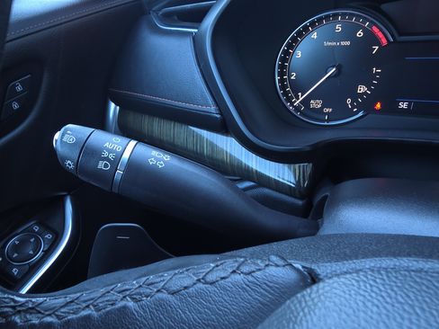 Used 2019 Cadillac XT4 Premium Luxury image 22