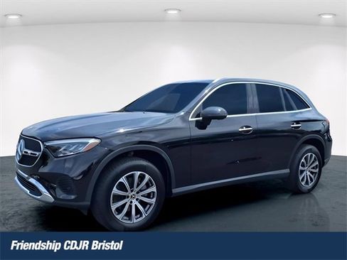 Used 2024 Mercedes-Benz GLC 300 image 1