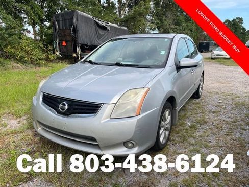 Used 2010 Nissan Sentra 2.0 SL w/ Premium Plus Pkg FWD image 2