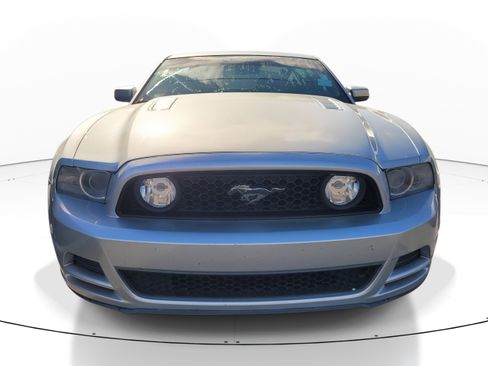 Used 2014 Ford Mustang GT Premium image 2