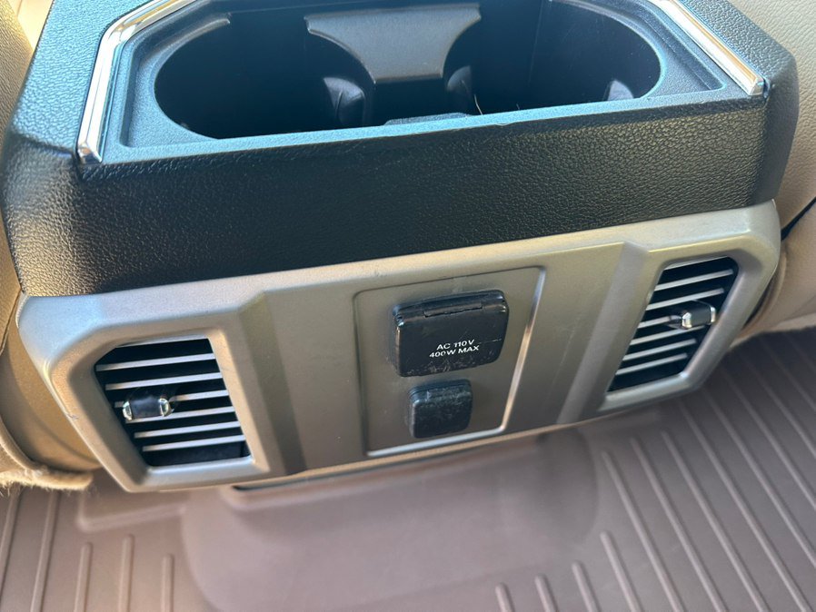 Used 2015 Ford F150 Lariat w/ Equipment Group 502A Luxury AWD/4WD image 30