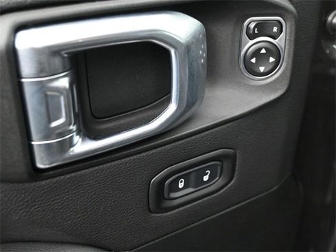 Used 2021 Jeep Wrangler Unlimited Sahara w/ Cold Weather Group image 11