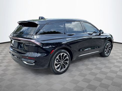 Used 2024 Lincoln Nautilus Reserve w/ Equipment Group 202A AWD/4WD image 6