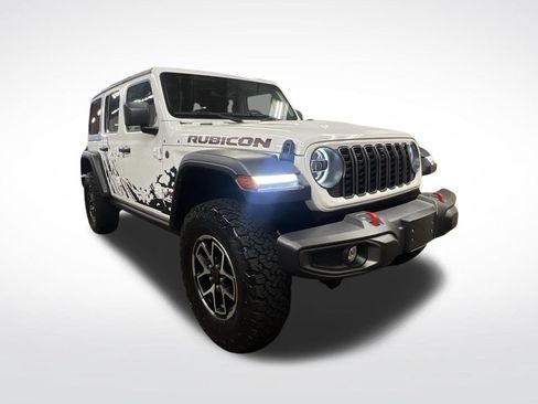 Used 2024 Jeep Wrangler Unlimited Rubicon w/ Technology Group AWD/4WD image 7