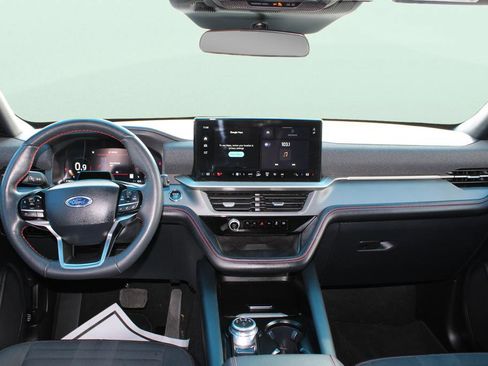 Used 2025 Ford Explorer ST-Line image 21