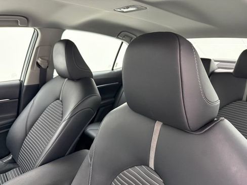Used 2019 Toyota Camry SE FWD image 24