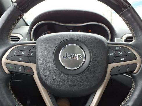 Used 2016 Jeep Grand Cherokee Overland image 19