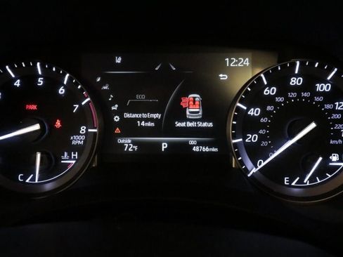 Used 2022 Toyota Highlander XSE FWD image 17