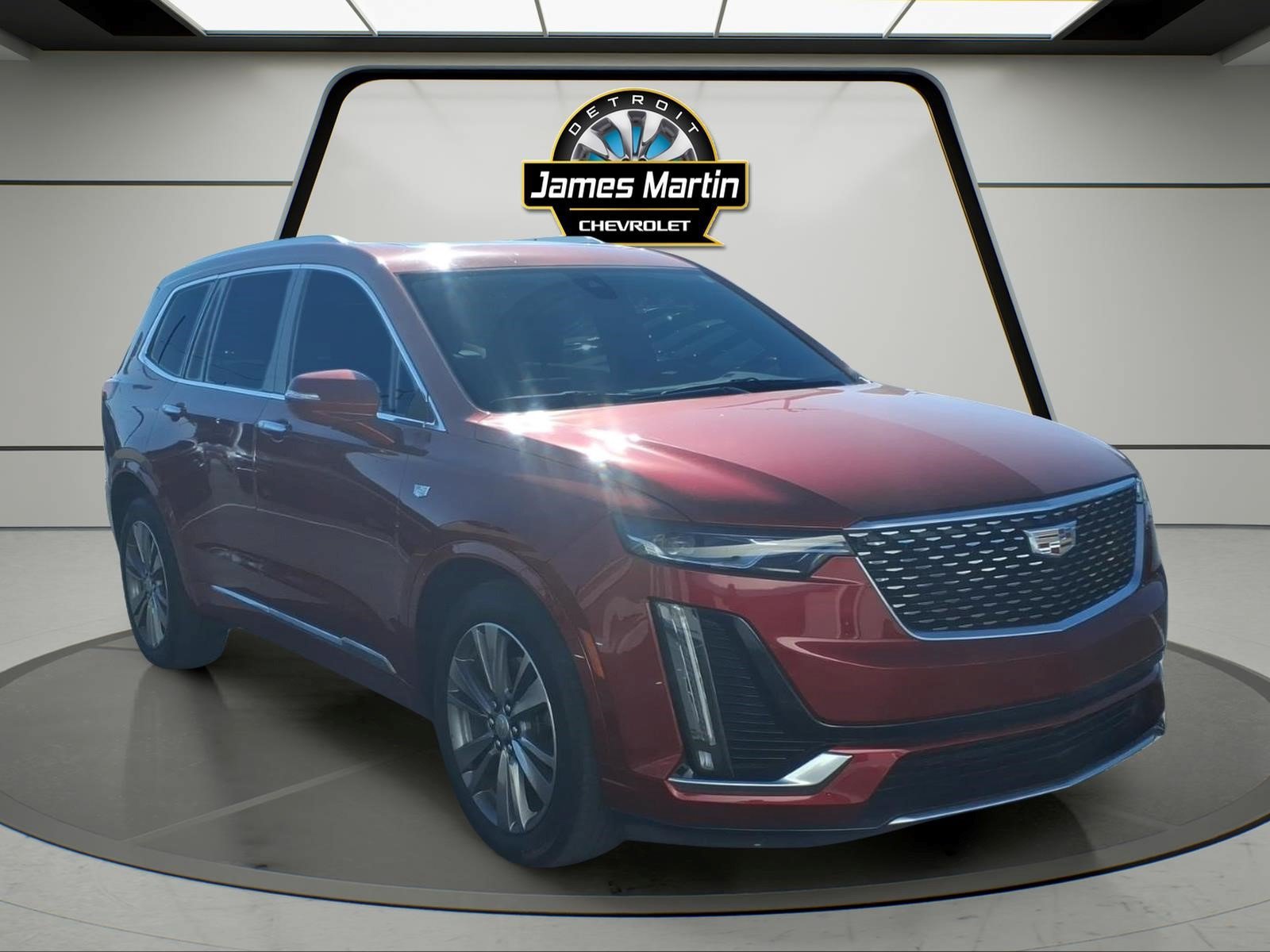 Used 2024 Cadillac XT6 Premium Luxury w/ LPO, Floor Liner Package FWD image 3